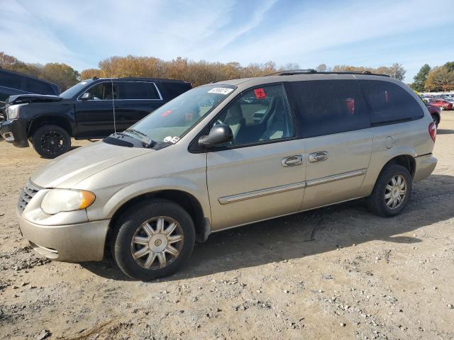 2006 CHRYSLER TOWN & COU #3025041195