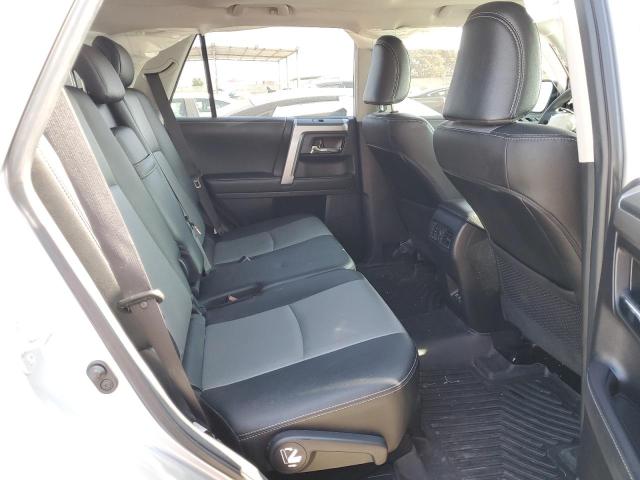 2021 TOYOTA 4RUNNER SR - JTENU5JR4M5874960
