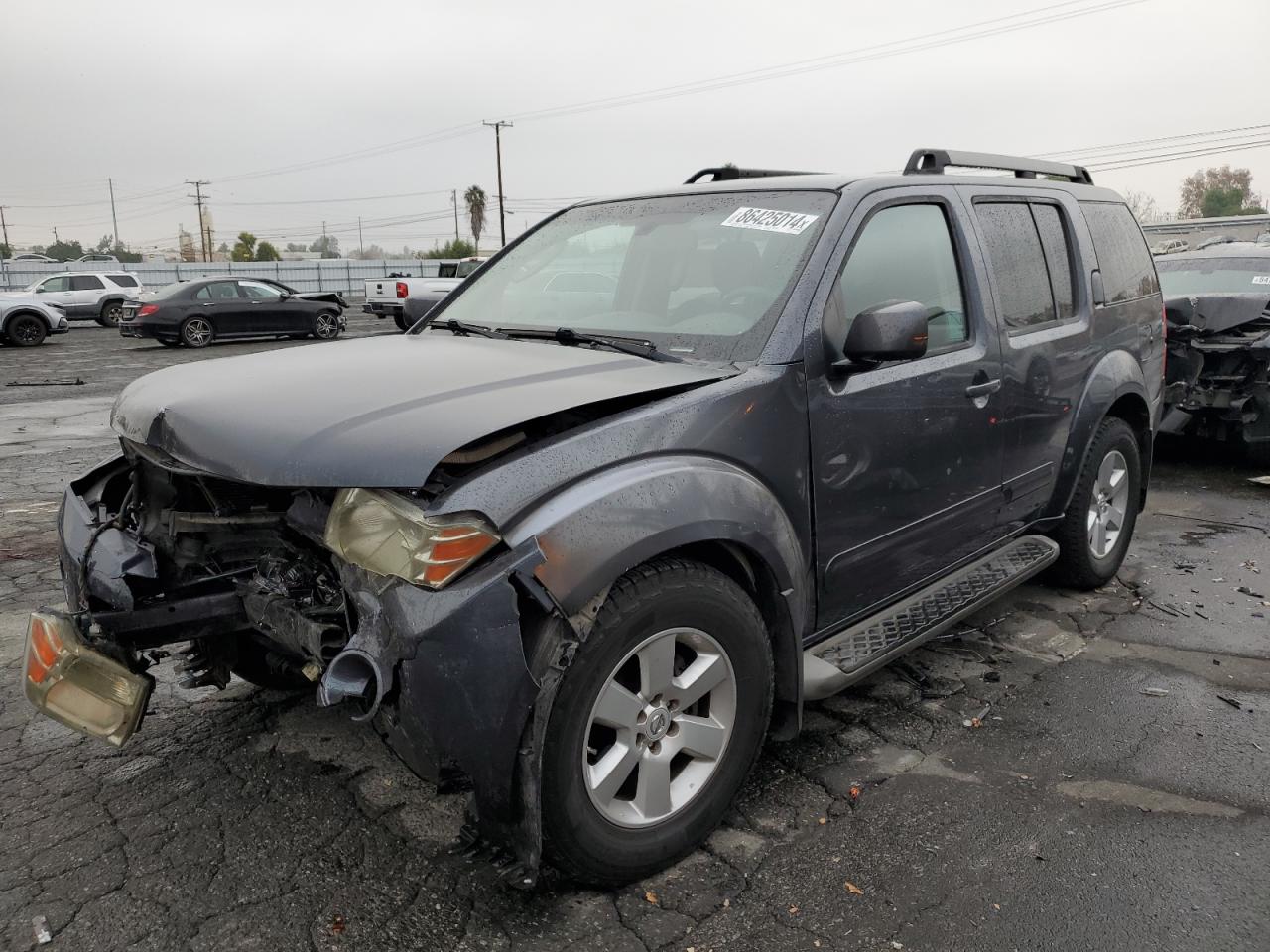  Salvage Nissan Pathfinder