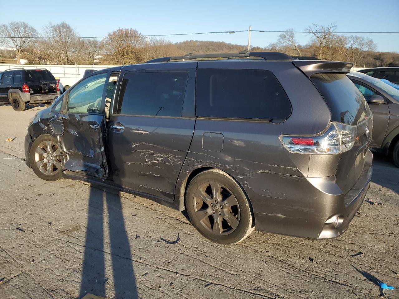 Lot #3029615099 2014 TOYOTA SIENNA SPO