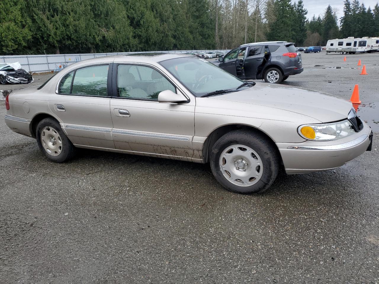 Lot #3048505862 2002 LINCOLN CONTINENTA