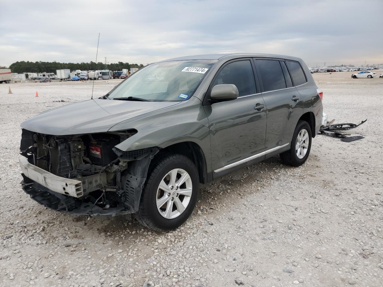 Lot #3027201307 2011 TOYOTA HIGHLANDER