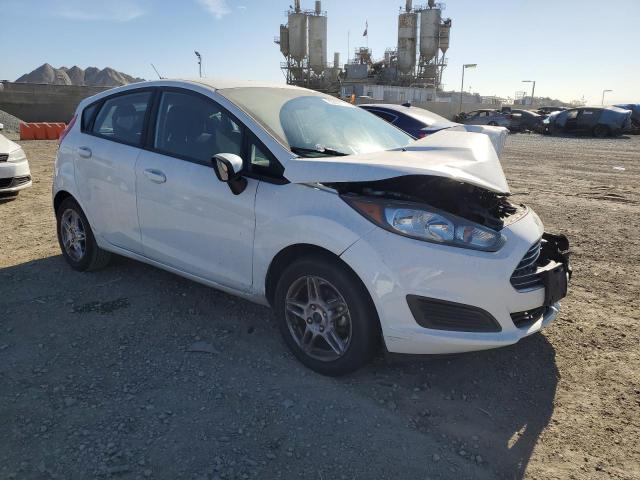 VIN 3FADP4EJ2JM124989 2018 FORD FIESTA no.4