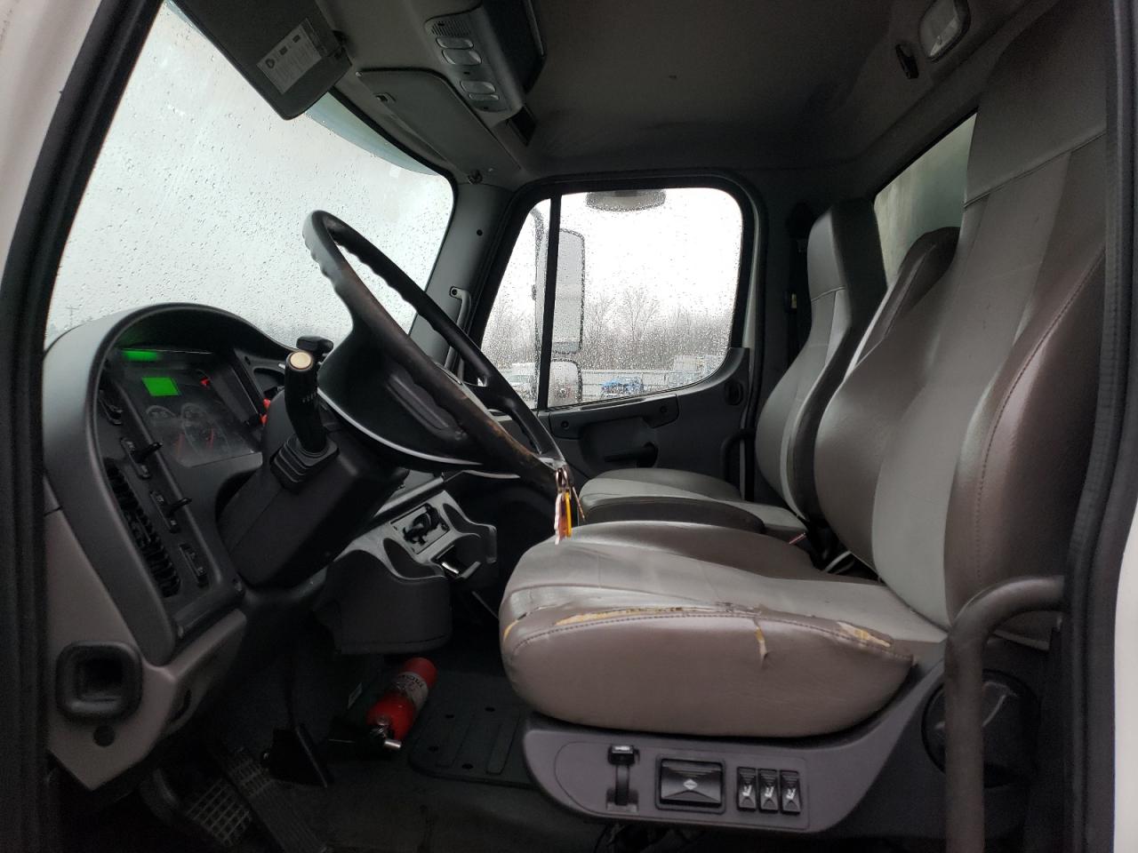 Lot #3033022026 2017 FREIGHTLINER M2 106 MED