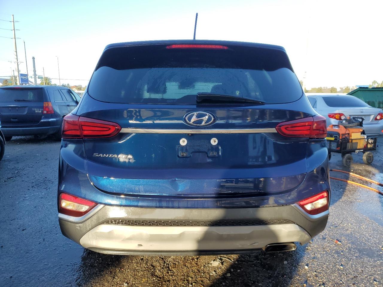 Lot #3028078530 2019 HYUNDAI SANTA FE S