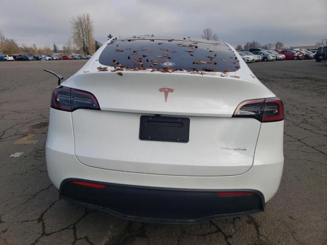 2024 TESLA MODEL Y - 7SAYGAEE7RF077443