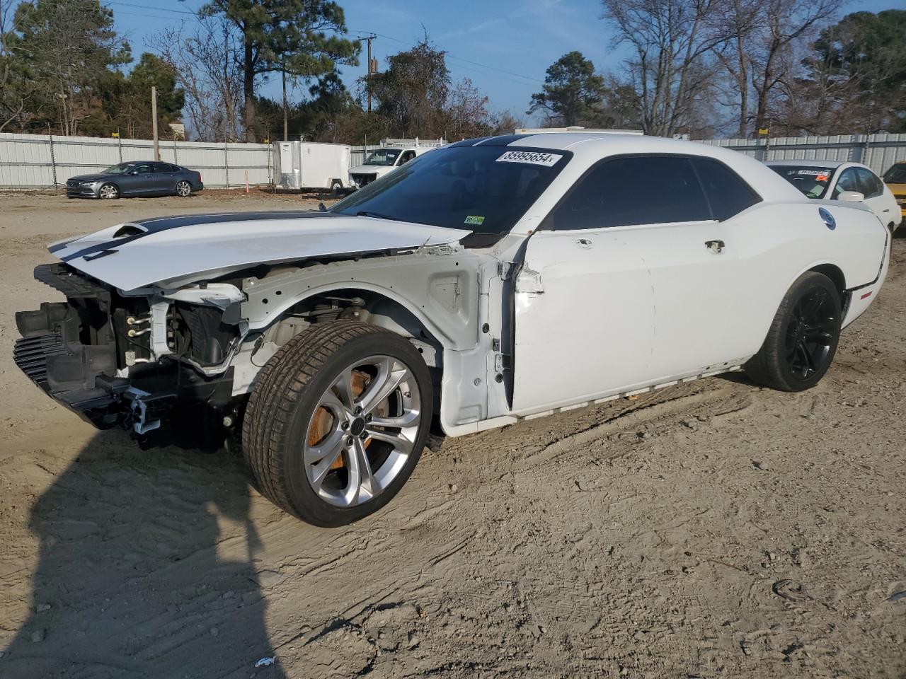  Salvage Dodge Challenger