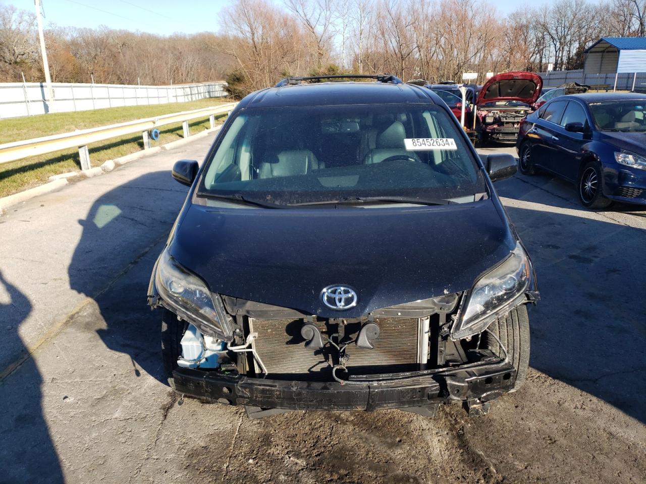 Lot #3040784756 2015 TOYOTA SIENNA SPO