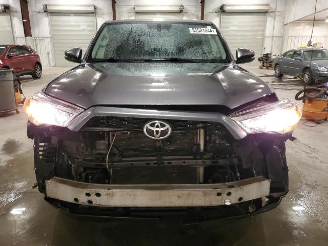 2019 TOYOTA 4RUNNER SR - JTEBU5JR2K5639151