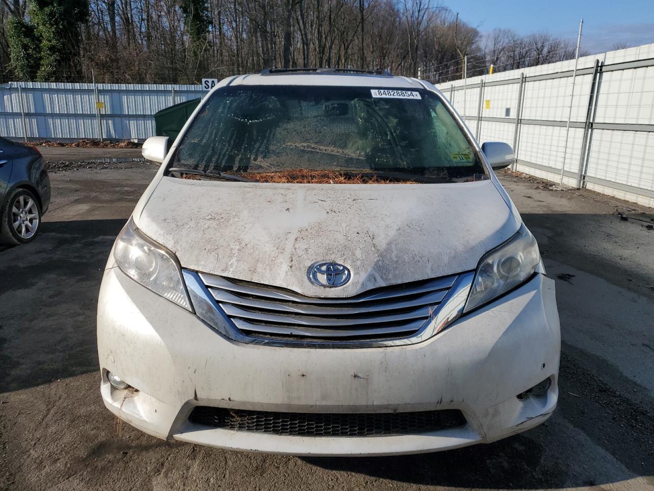 Lot #3034285080 2013 TOYOTA SIENNA XLE