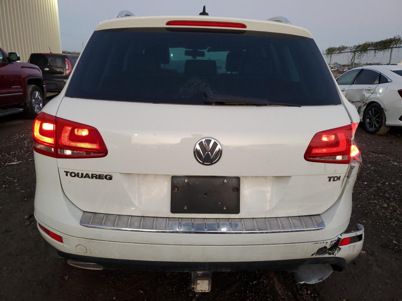 Lot #3046754729 2014 VOLKSWAGEN TOUAREG V6