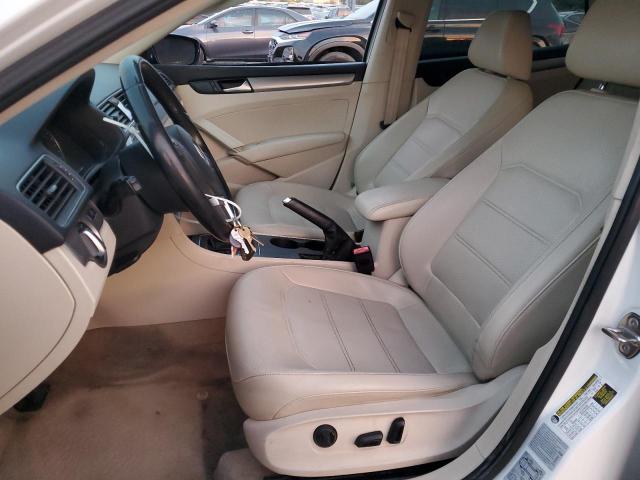 2015 VOLKSWAGEN PASSAT S - 1VWAS7A31FC106283
