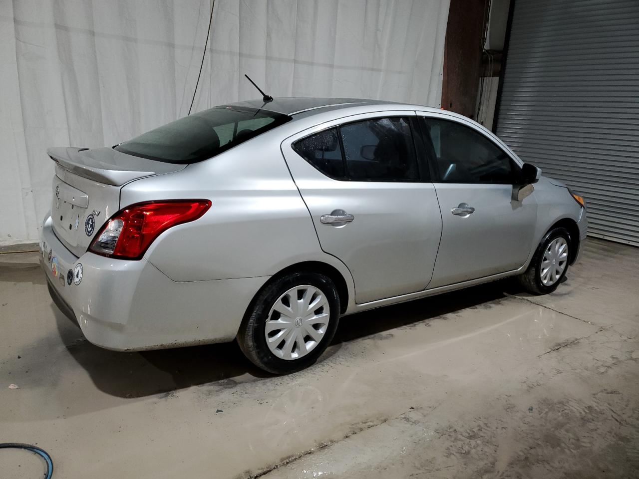 Lot #3030419472 2017 NISSAN VERSA S