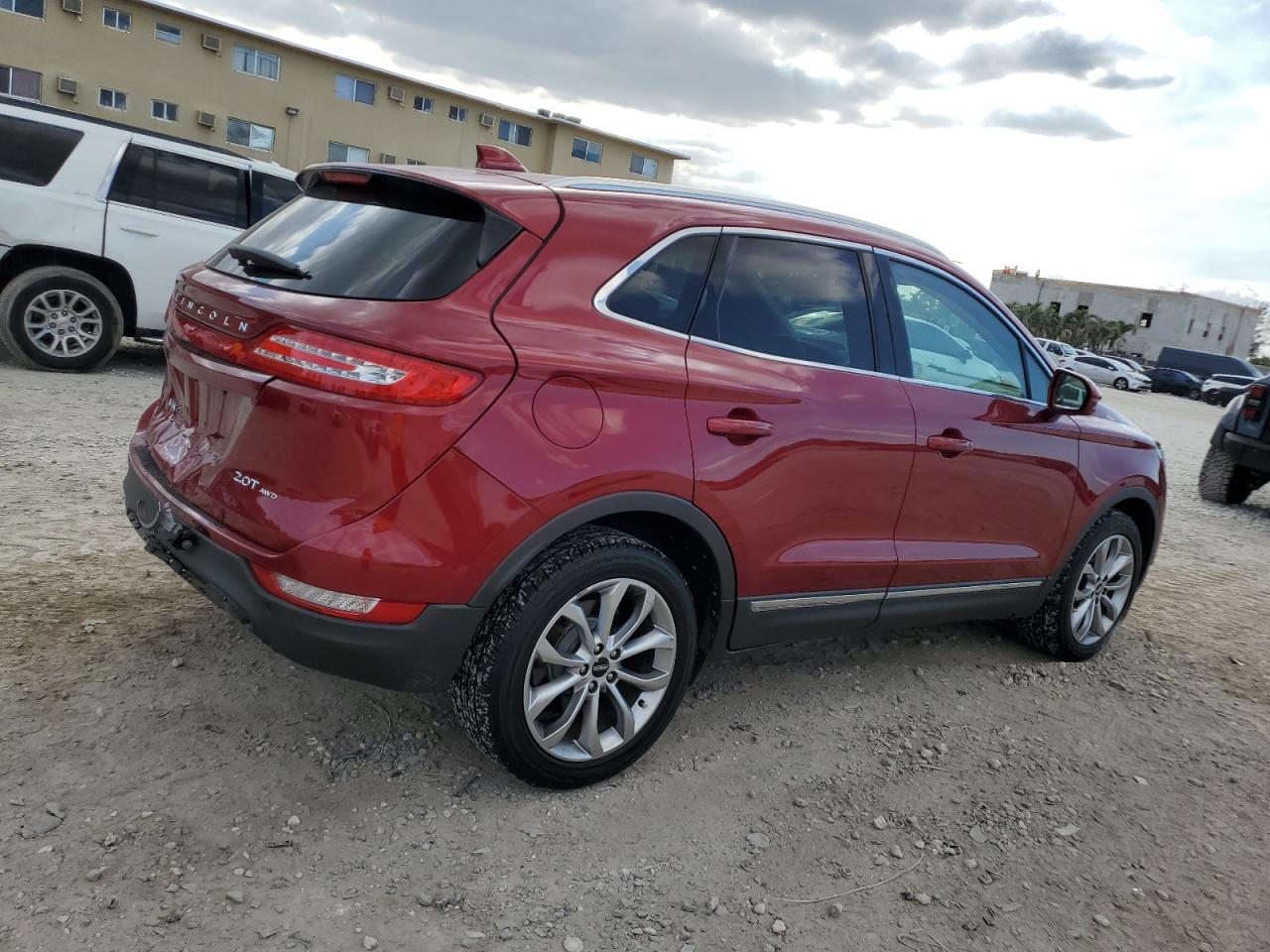 Lot #3028504937 2017 LINCOLN MKC SELECT