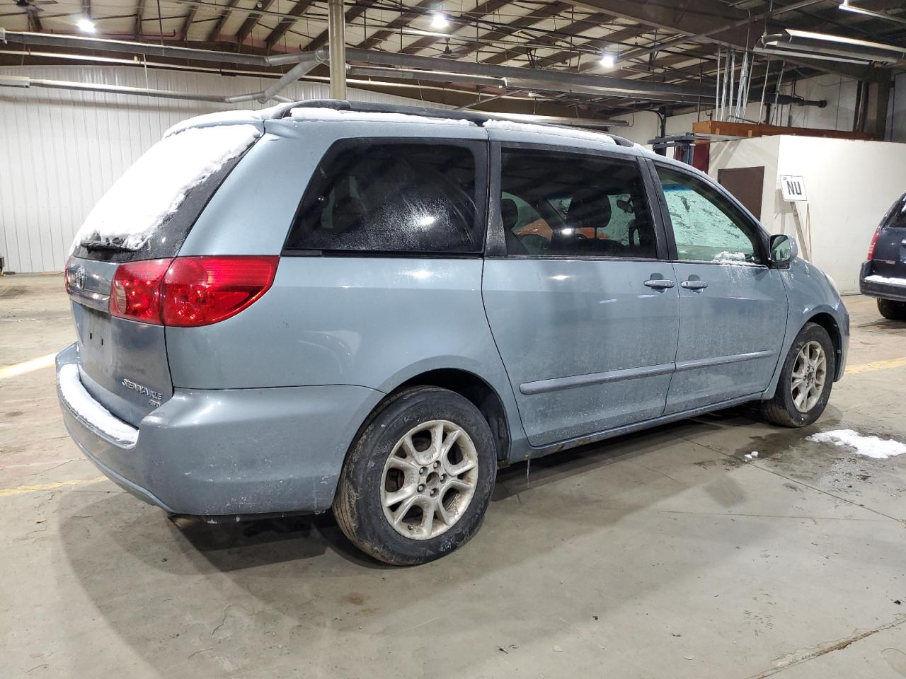 Lot #3034281064 2007 TOYOTA SIENNA XLE