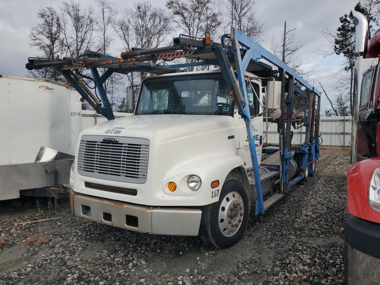 Lot #3028178502 2000 FREIGHTLINER MEDIUM CON