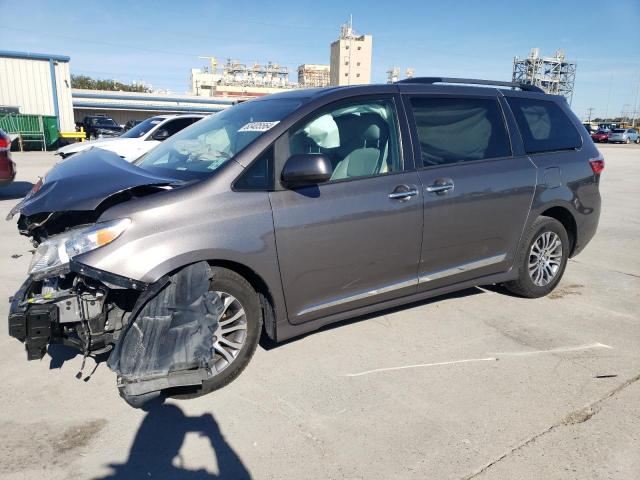 2018 TOYOTA SIENNA XLE #3033291864