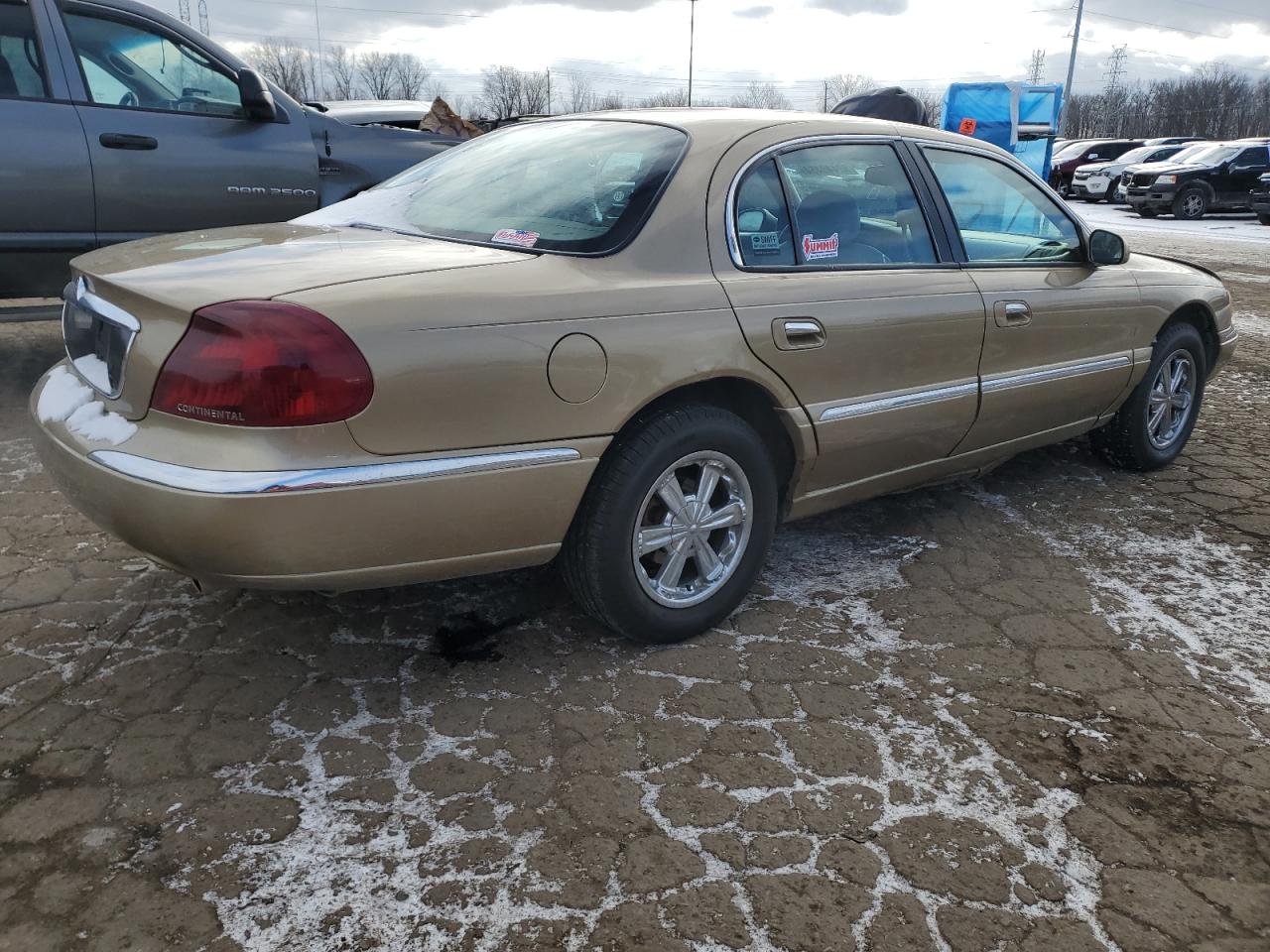 Lot #3034318063 1999 LINCOLN CONTINENTA