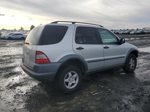 MERCEDES-BENZ ML 320 1998 silver  gas 4JGAB54E0WA034598 photo #4