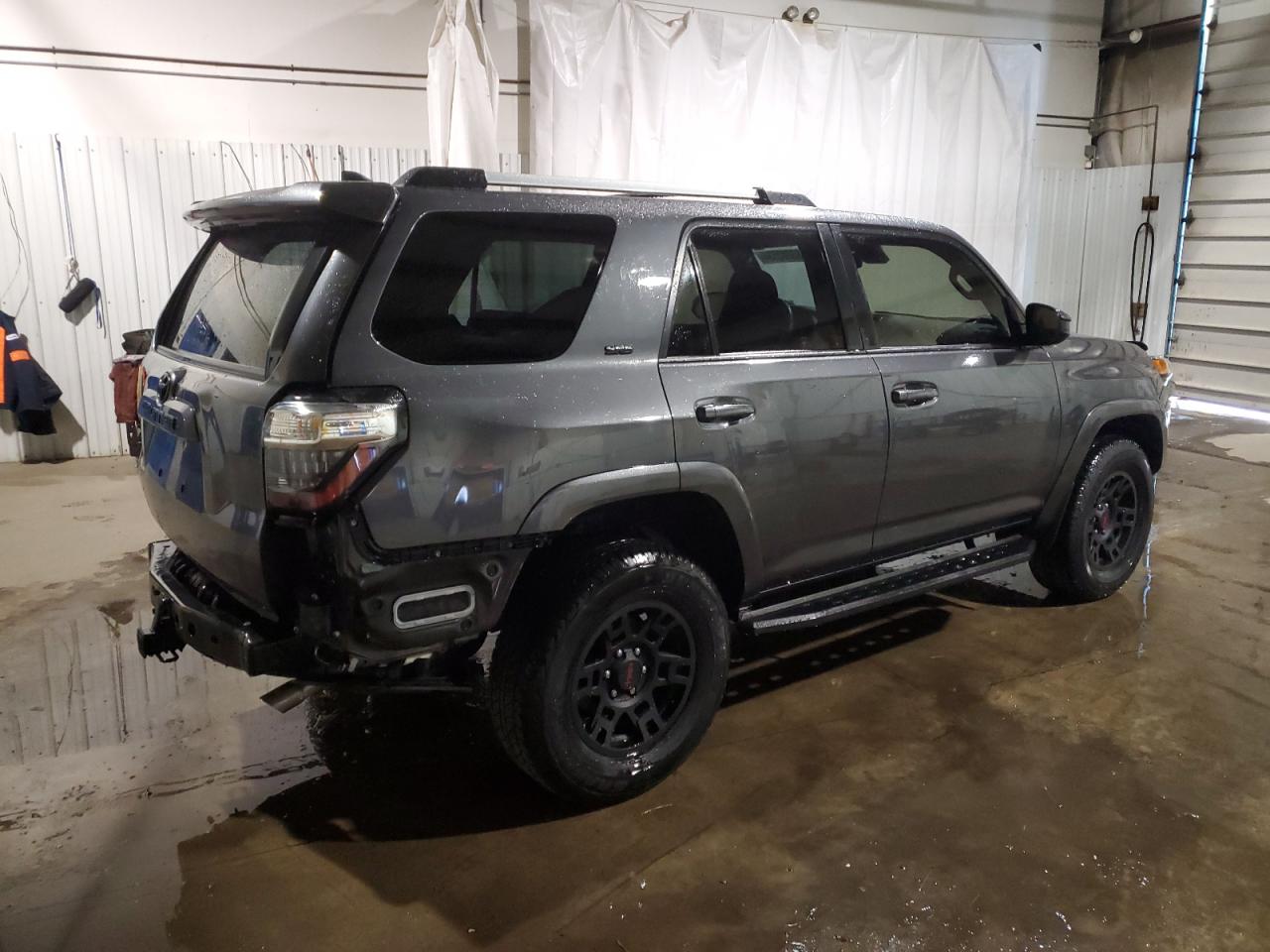 Lot #3024160838 2023 TOYOTA 4RUNNER SE