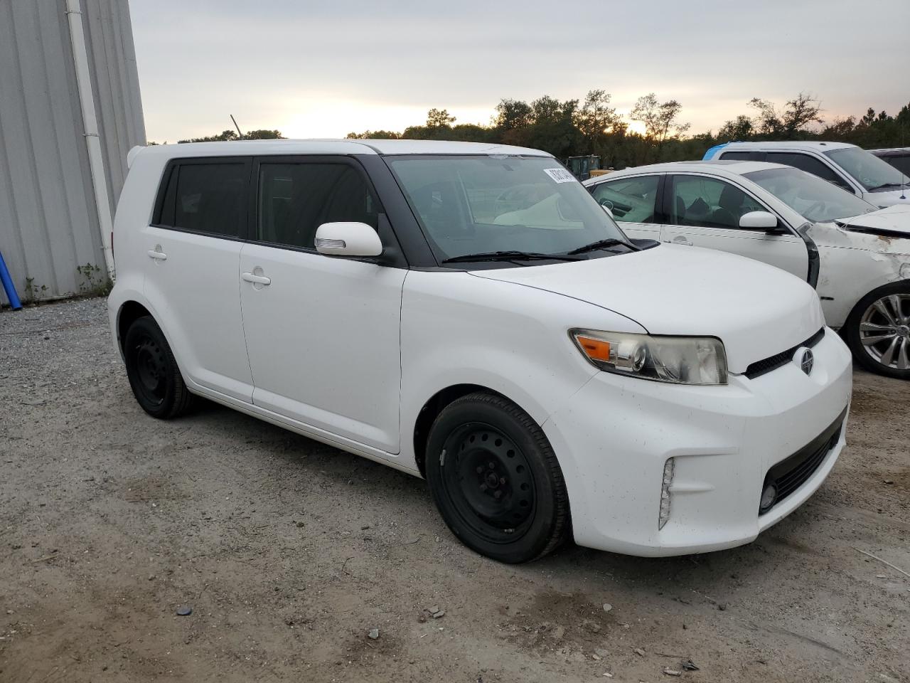 Lot #3031399694 2015 TOYOTA SCION XB