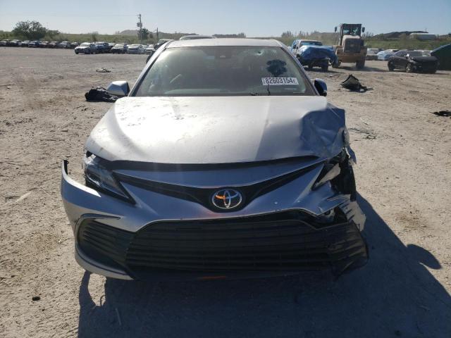 VIN 4T1R11AK6MU516643 2021 TOYOTA CAMRY no.5