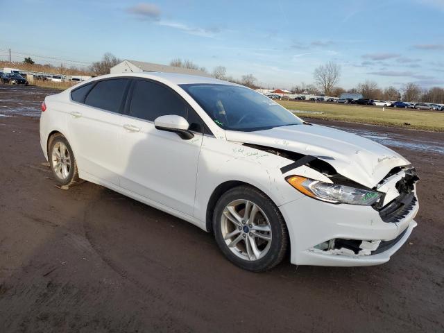 VIN 3FA6P0HDXJR179829 2018 FORD FUSION no.4