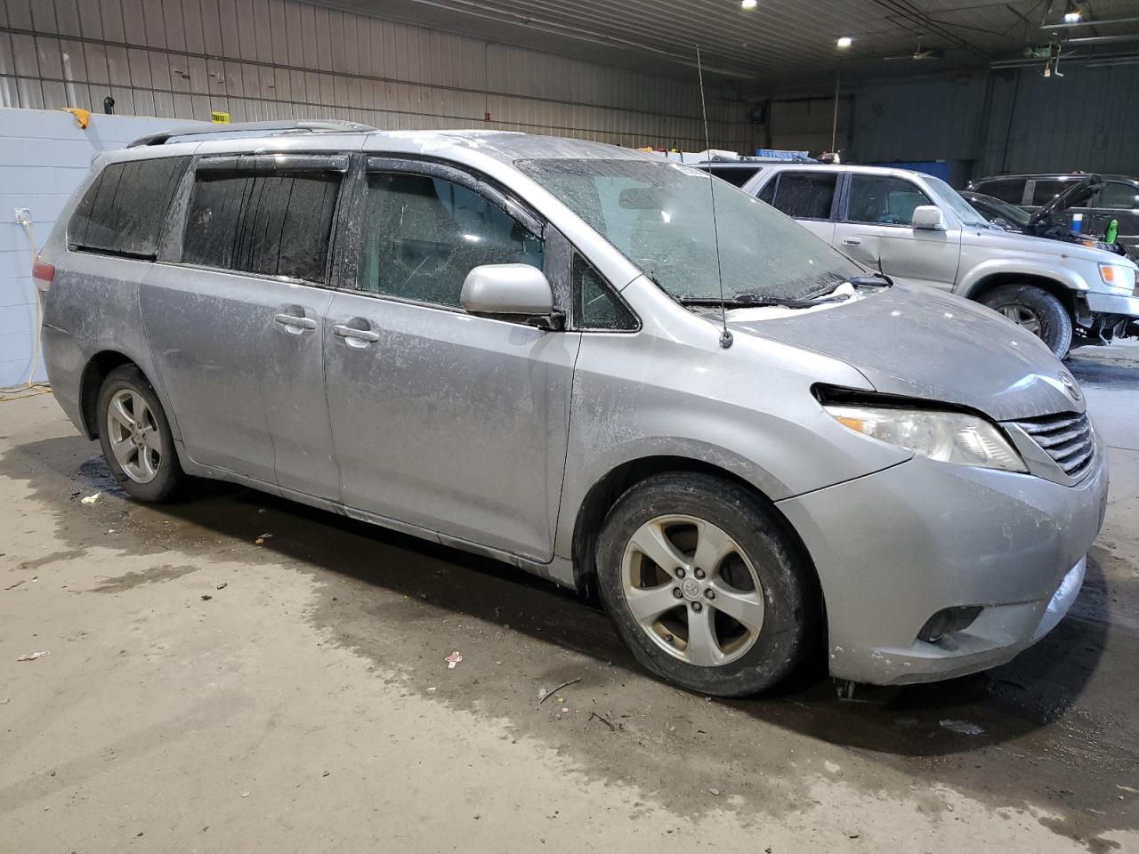 Lot #3037050733 2012 TOYOTA SIENNA LE