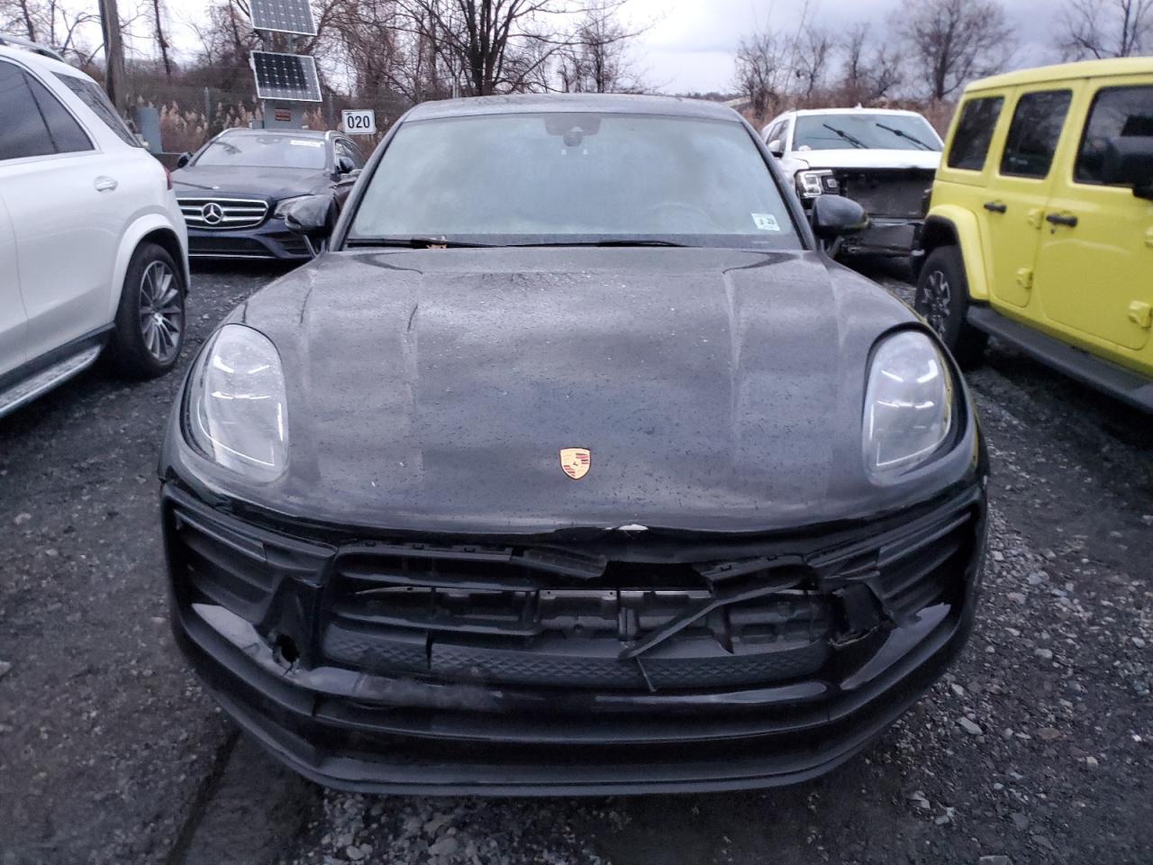 Lot #3027006863 2023 PORSCHE MACAN BASE