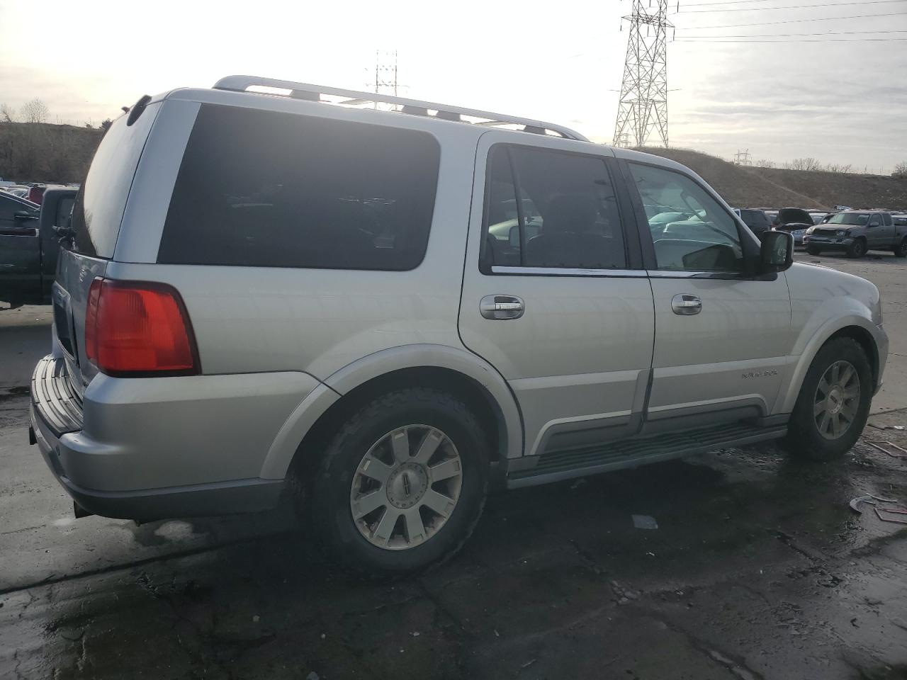 Lot #3029711078 2003 LINCOLN NAVIGATOR