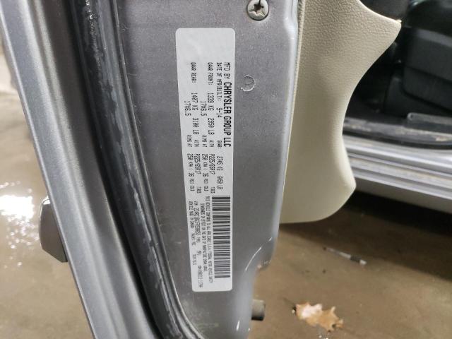 2015 CHRYSLER TOWN & COU - 2C4RC1BG1FR538655