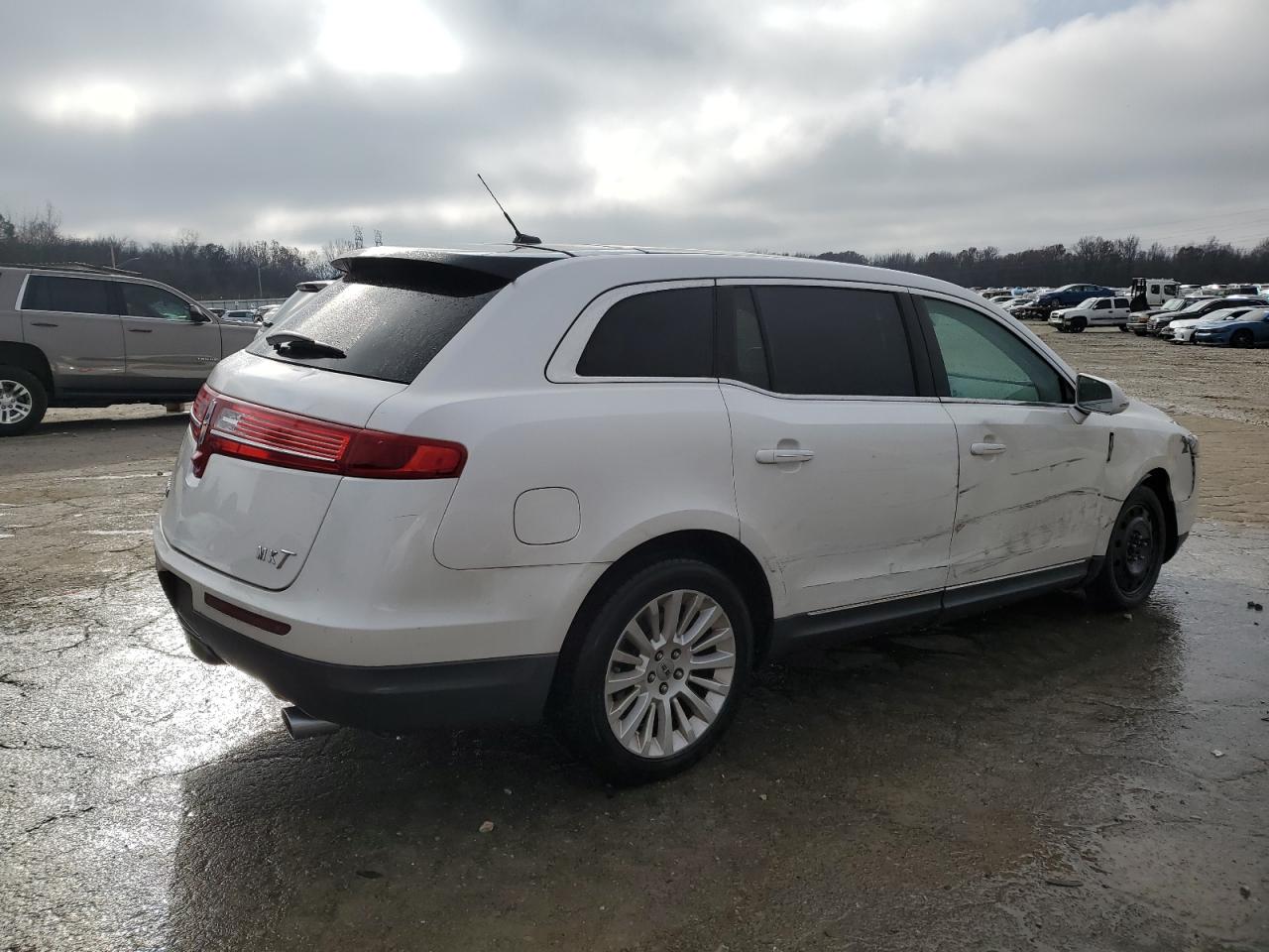 Lot #3034494785 2011 LINCOLN MKT