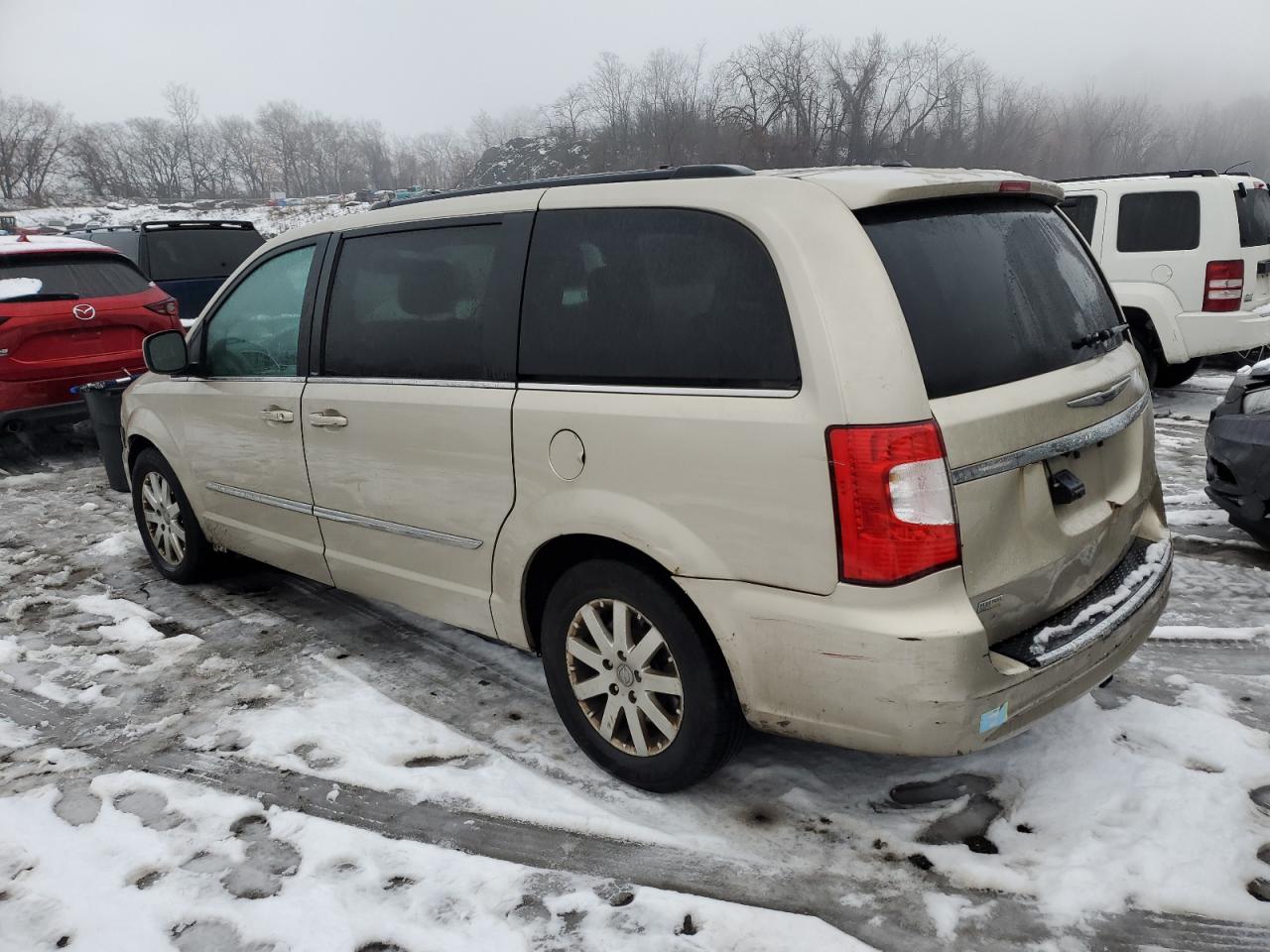 Lot #3028272811 2014 CHRYSLER TOWN & COU