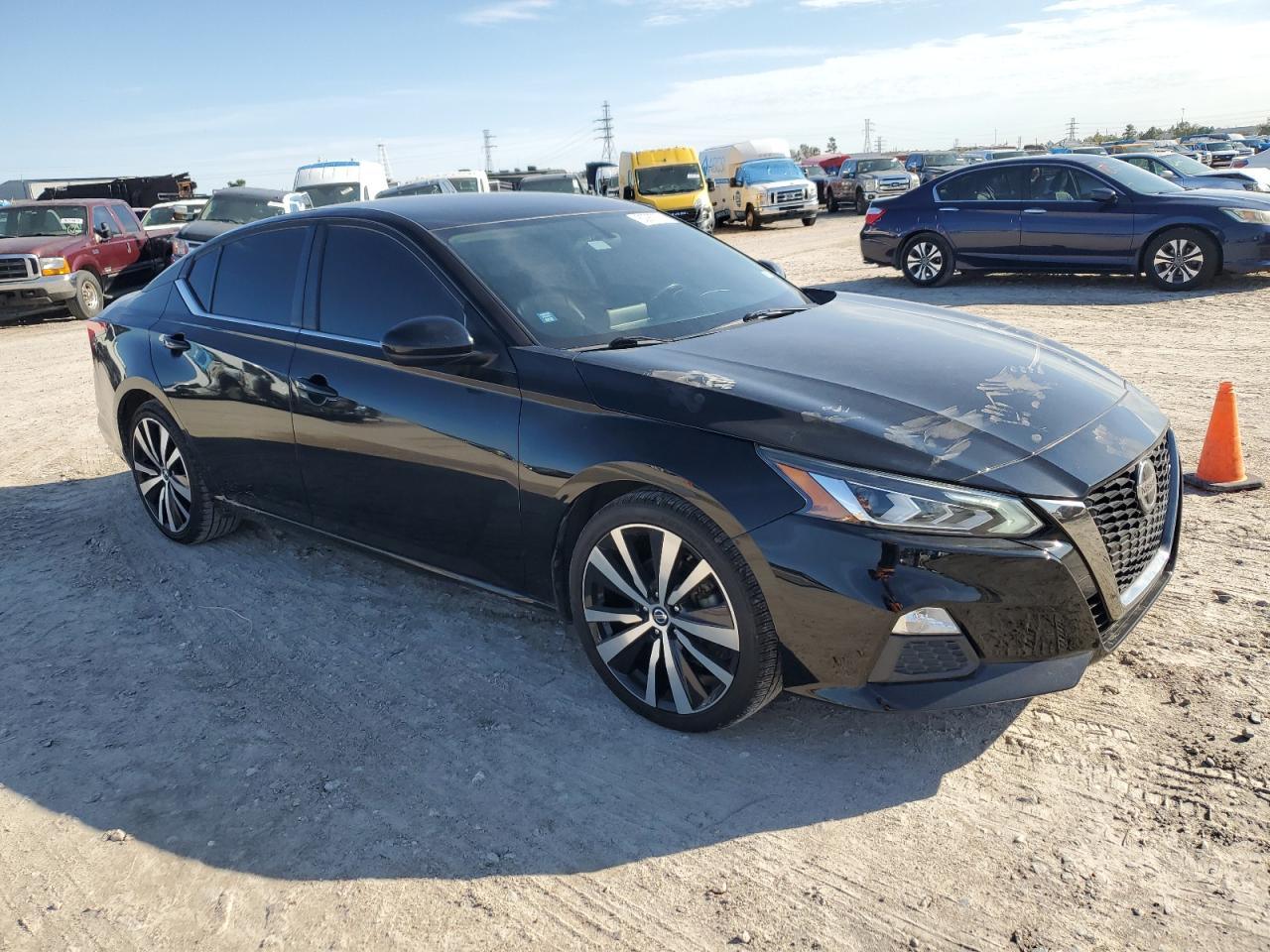 Lot #3033425130 2019 NISSAN ALTIMA SR