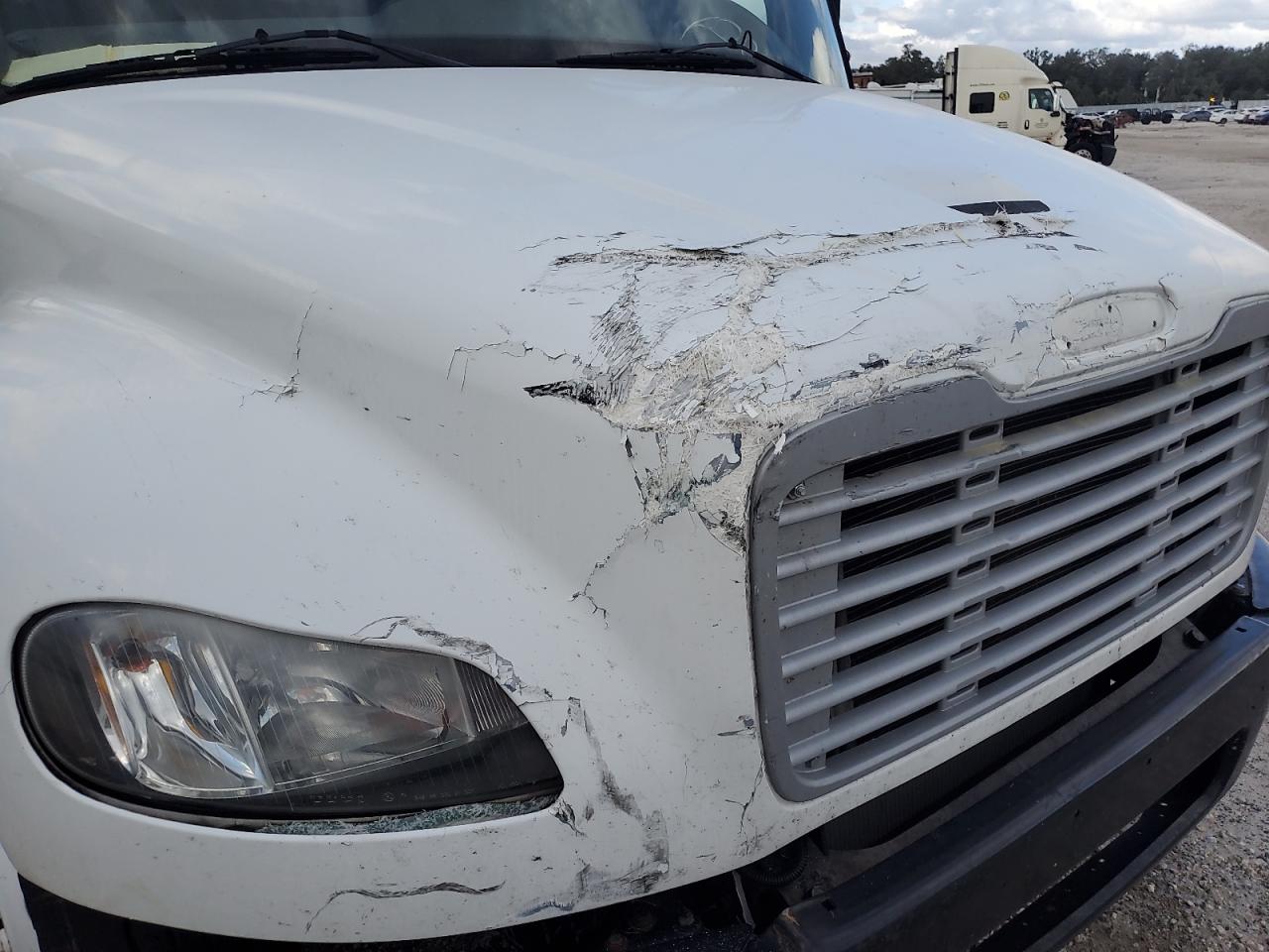 Lot #3049602632 2015 FREIGHTLINER M2 106 MED