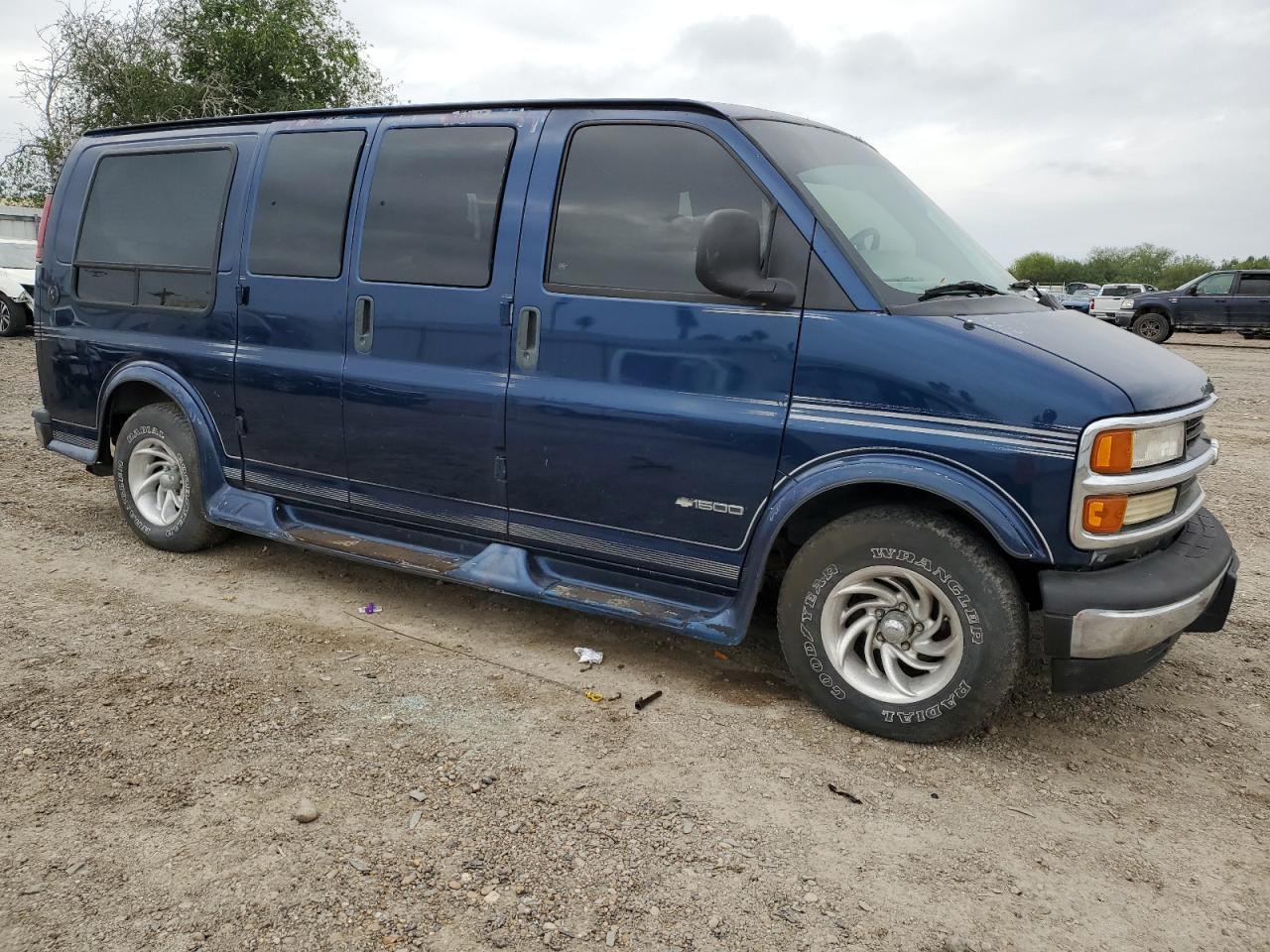 Lot #3033053018 2000 CHEVROLET EXPRESS G1