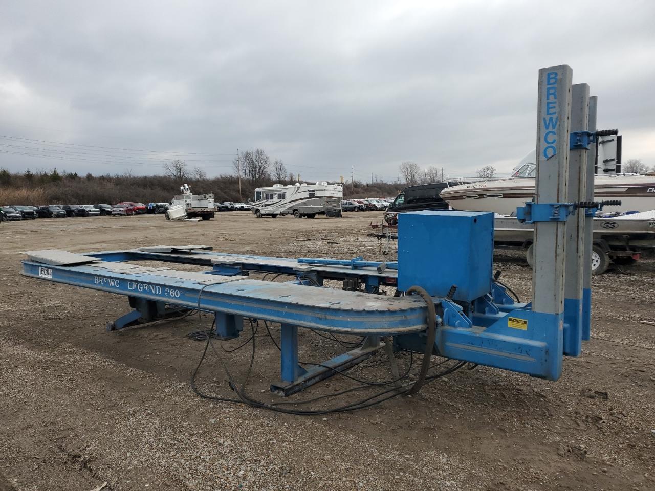 Lot #3037762246 2000 FRAM MACHINE