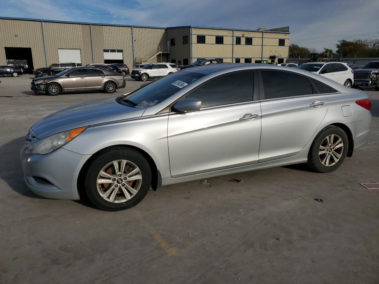 Lot #3037887268 2013 HYUNDAI SONATA GLS