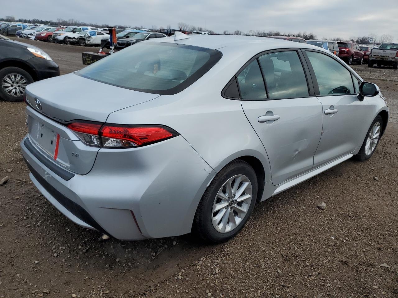 Lot #3033027015 2020 TOYOTA COROLLA LE