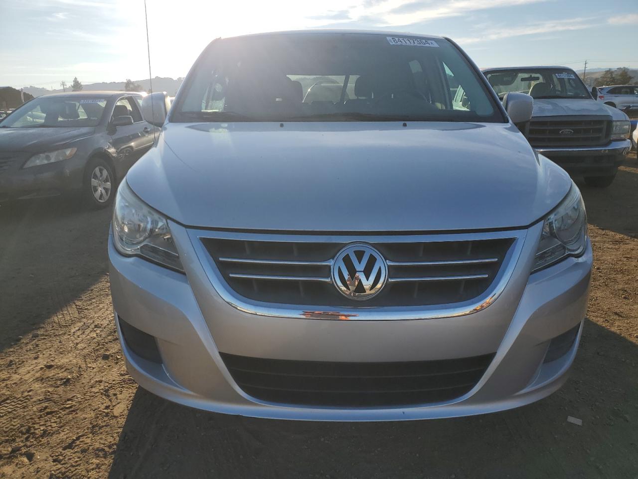 Lot #3032990002 2011 VOLKSWAGEN ROUTAN SE