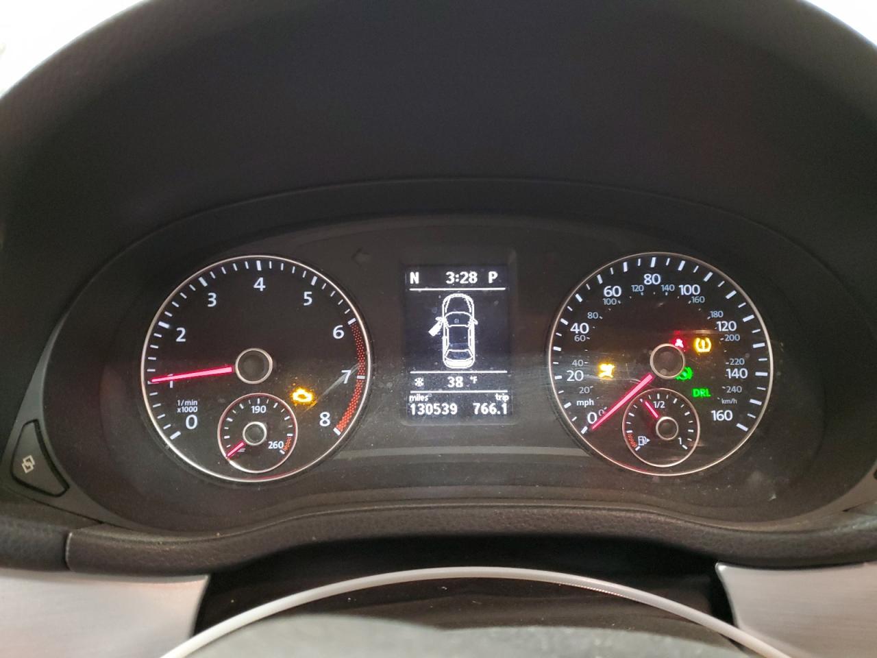 VOLKSWAGEN PASSAT SE