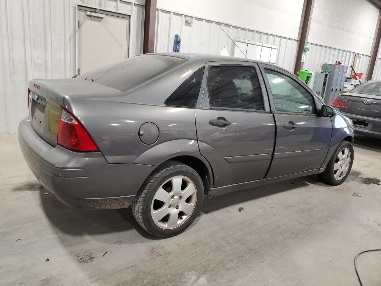 Lot #3034403116 2007 FORD FOCUS ZX4