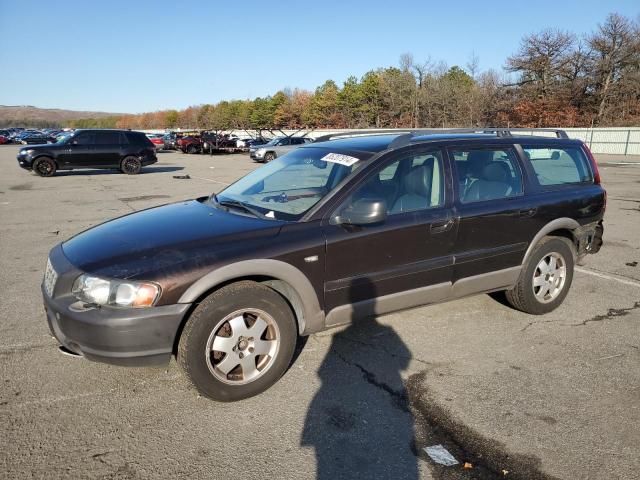 2001 VOLVO V70 XC #3029352694