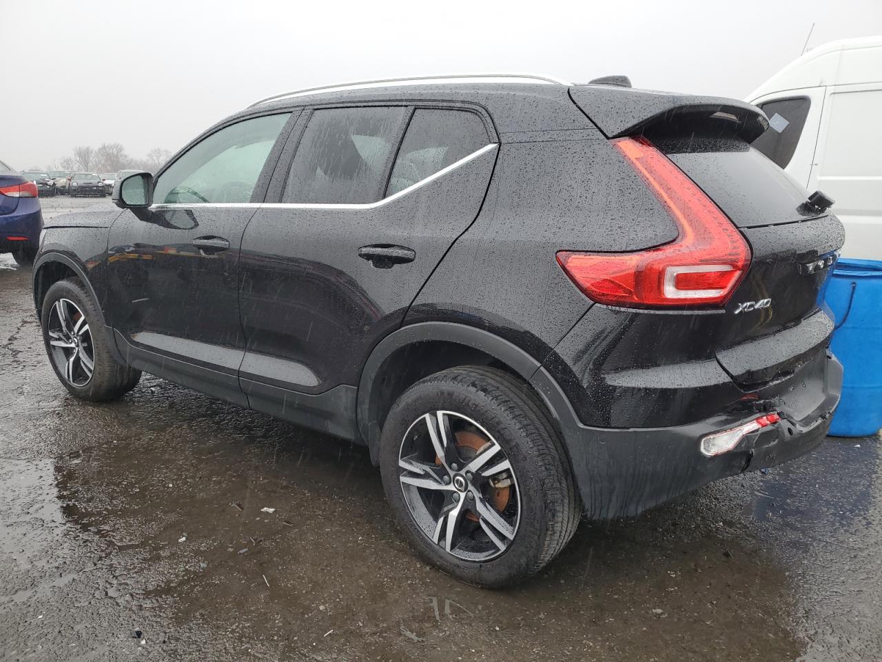 Lot #3024366526 2023 VOLVO XC40 PLUS