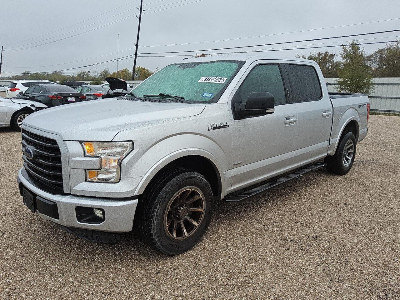 Lot #3042130628 2016 FORD F150 SUPER