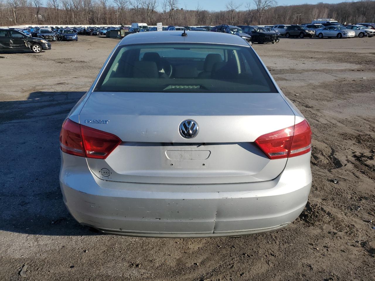 Lot #3030634116 2012 VOLKSWAGEN PASSAT S