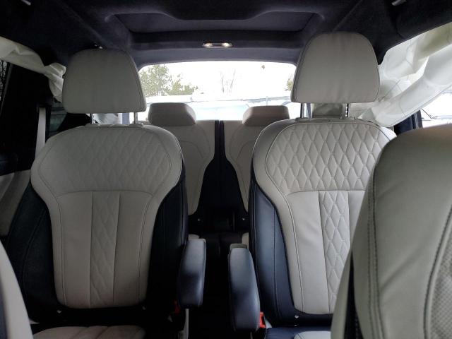 2021 BMW X7 ALPINA 5UXCX6C19M9F58058