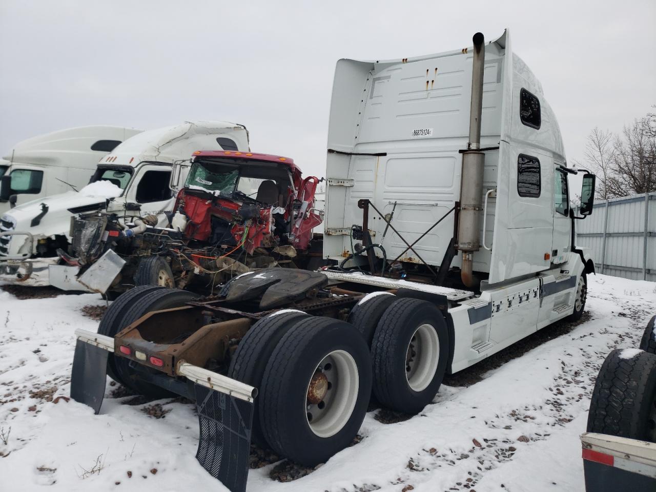 Lot #3037181502 2006 VOLVO VN VNL