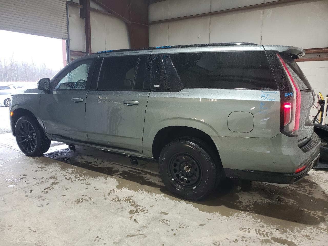 Lot #3033246877 2024 CADILLAC ESCALADE E