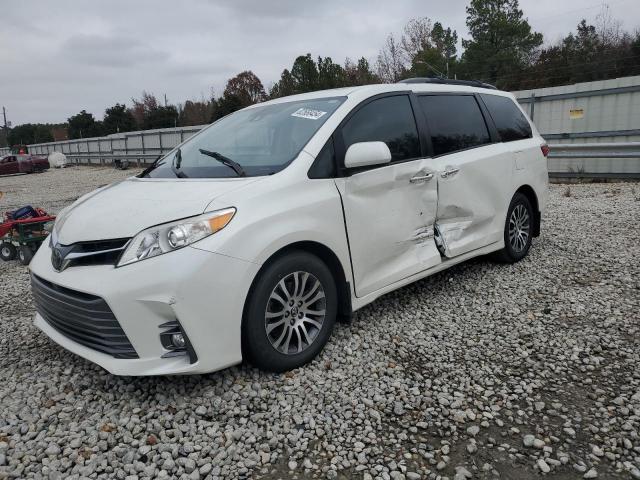 2018 TOYOTA SIENNA XLE - 5TDYZ3DCXJS954784